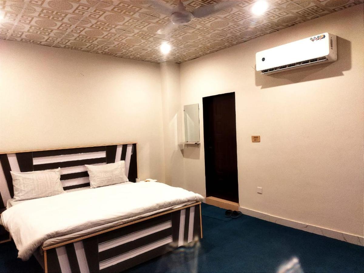 Hotel Royal Sweet Lahore Exterior photo