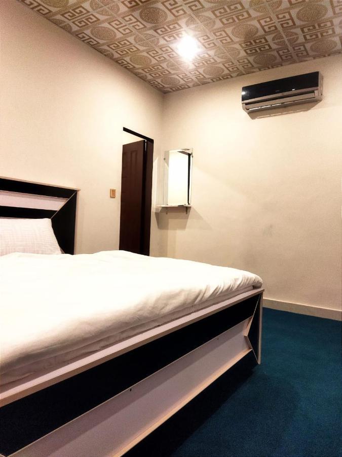 Hotel Royal Sweet Lahore Exterior photo