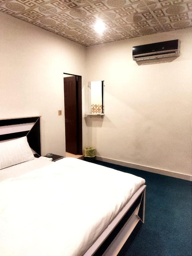 Hotel Royal Sweet Lahore Exterior photo