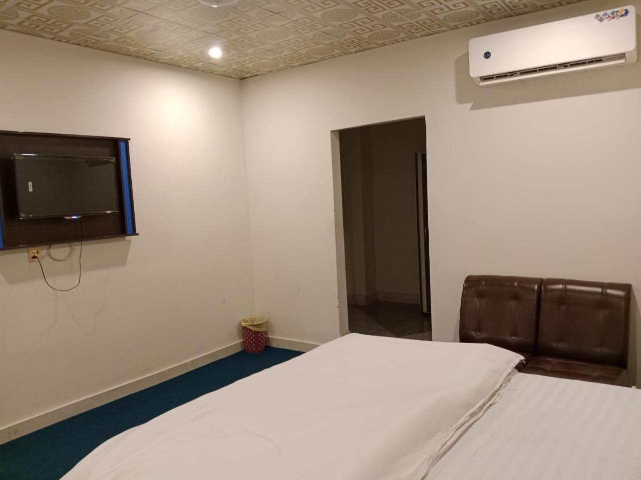 Hotel Royal Sweet Lahore Exterior photo