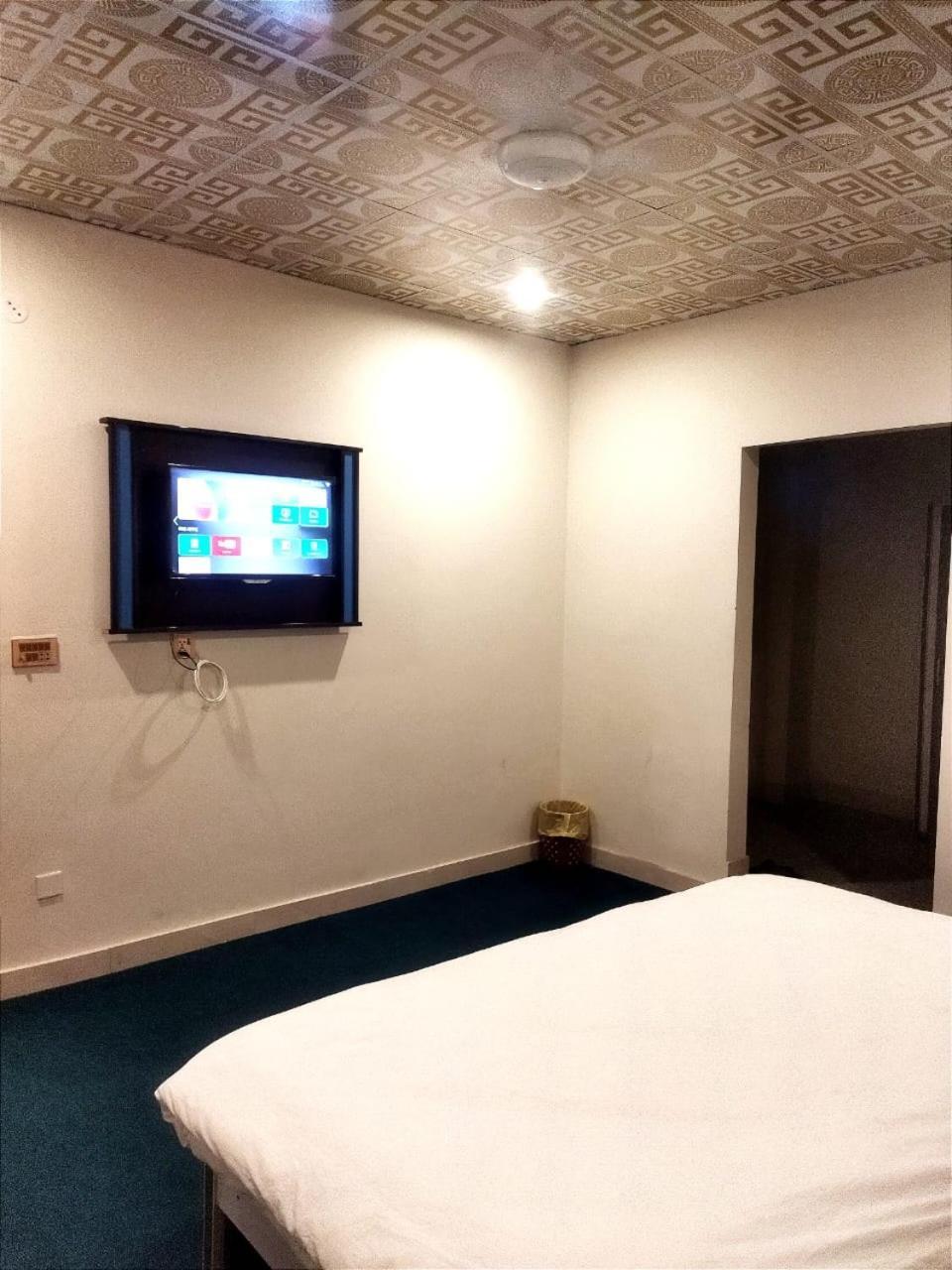 Hotel Royal Sweet Lahore Exterior photo